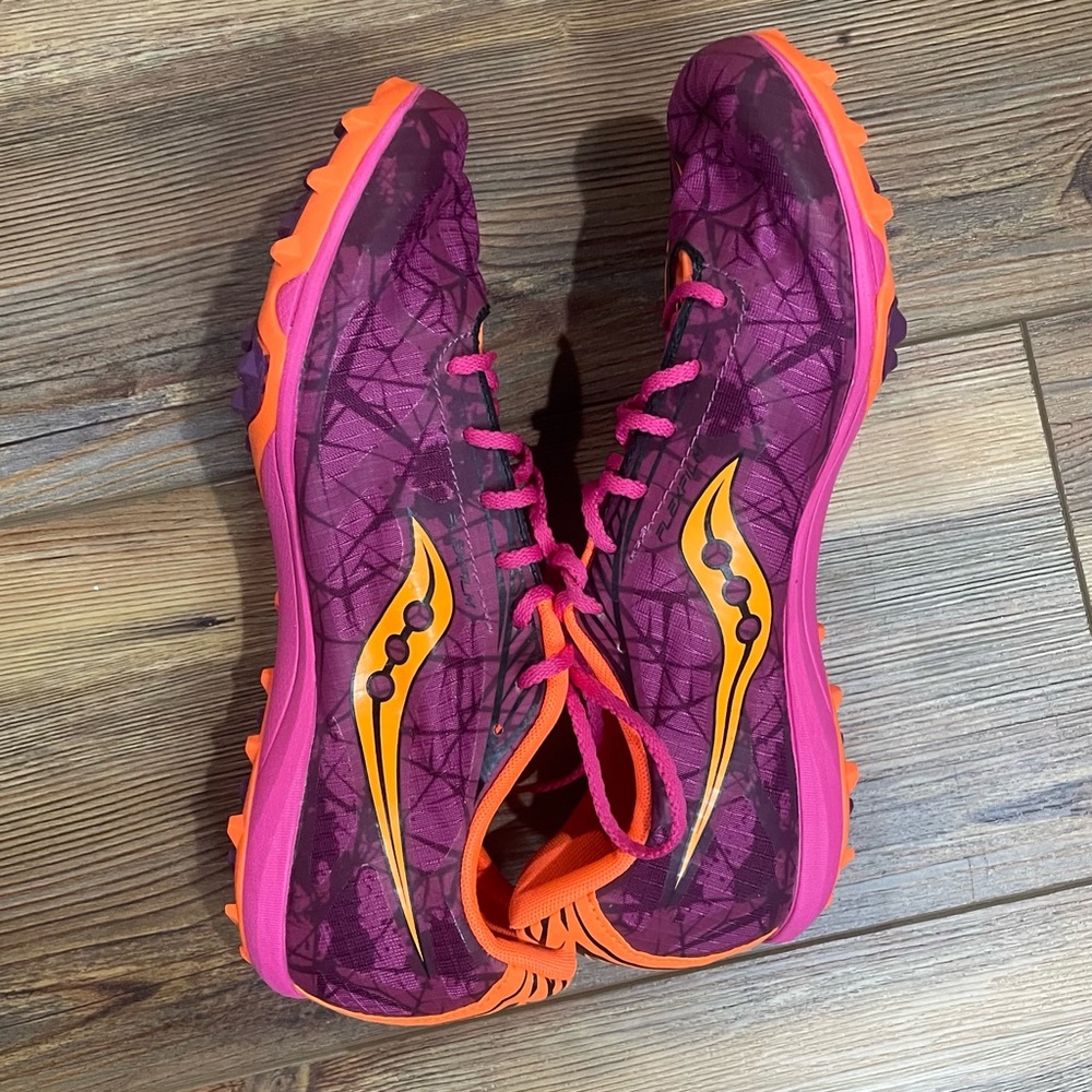 Saucony Women's Shay XC4 Flat Racing Shoe Size 9.5 Raspberry Pink Orange NWOT - Picture 2 of 12